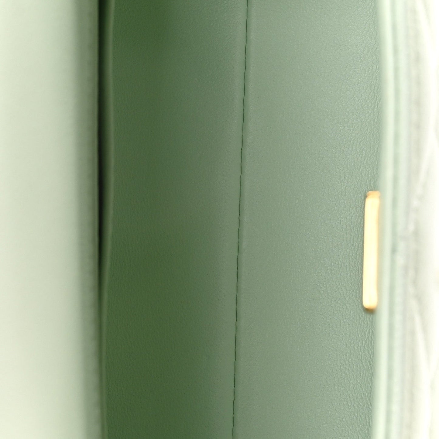 Caviar Quilted Retro Medium Twist Top Handle Clutch Light Green