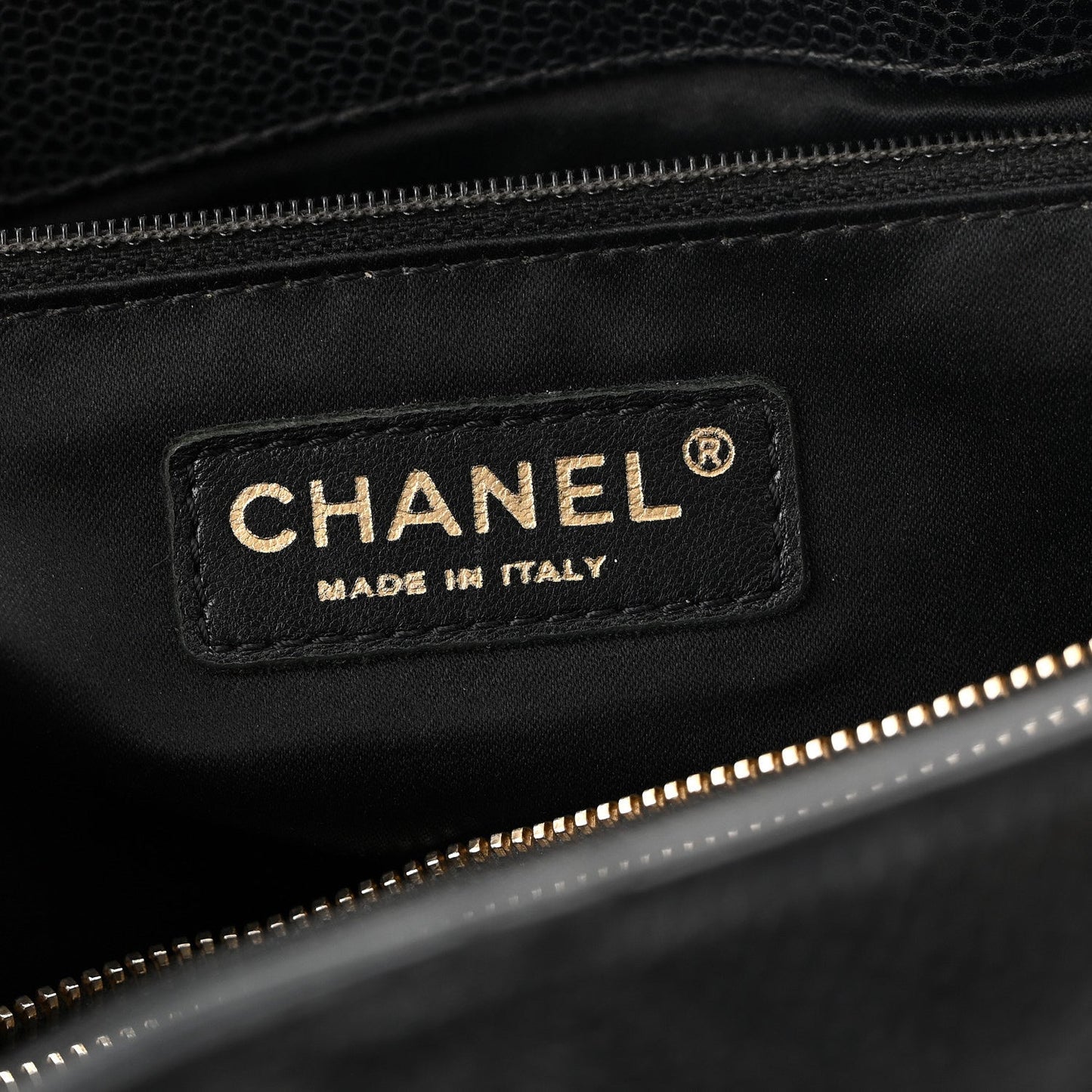Caviar Quilted XL Grand Shopping Tote GST Black