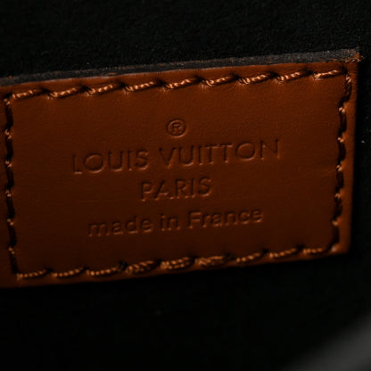 Reverse Monogram Dauphine MM