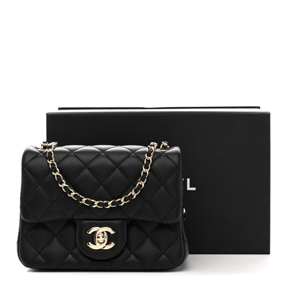 Lambskin Quilted Enamel Mini Pearl Crush Flap Black