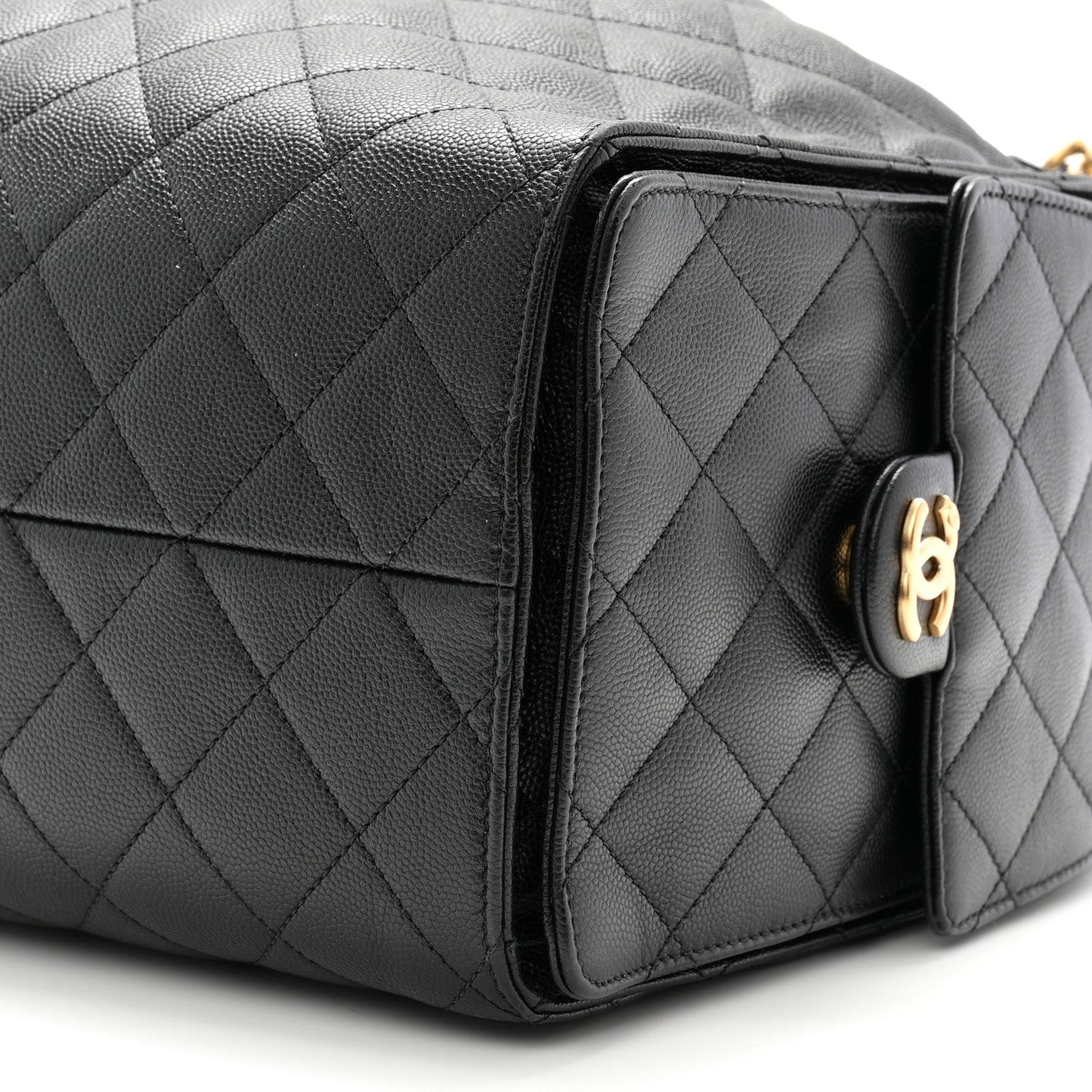 Caviar Quilted Medium Chanel 25 Handbag Black