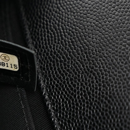 Caviar Quilted Medium Boy Flap Black