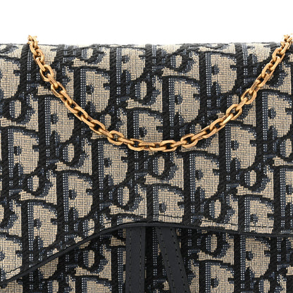 Oblique Saddle Chain Pouch Blue