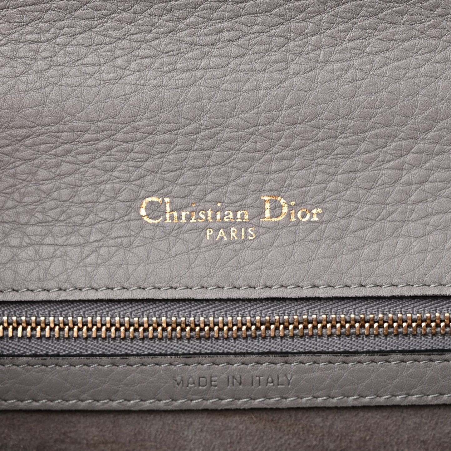 Grained Calfskin Medium Diorama Flap Bag Gris