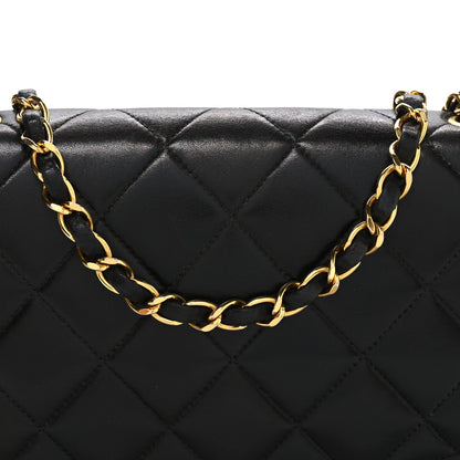 Lambskin Quilted Medium Single Flap Black