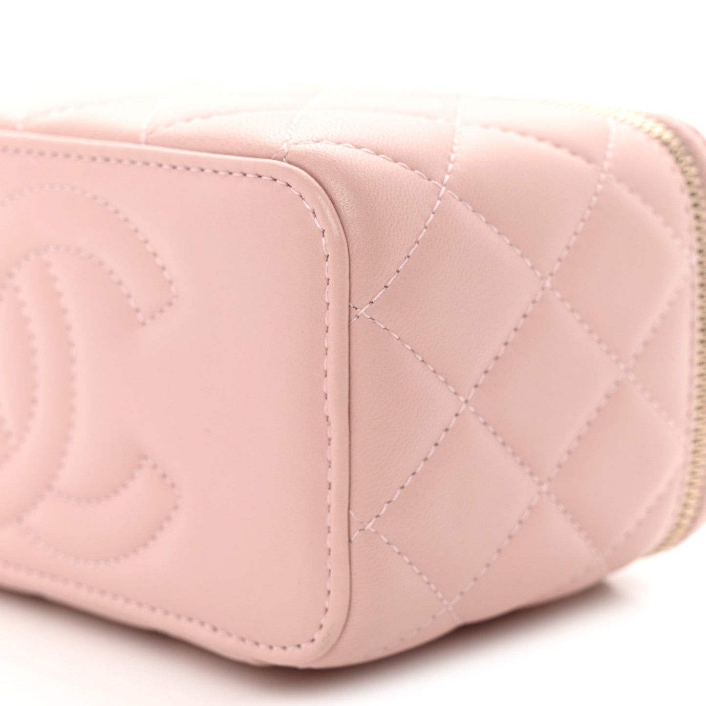 Lambskin Quilted Pearl Enamel Small Vanity Case With Chain Light Pink