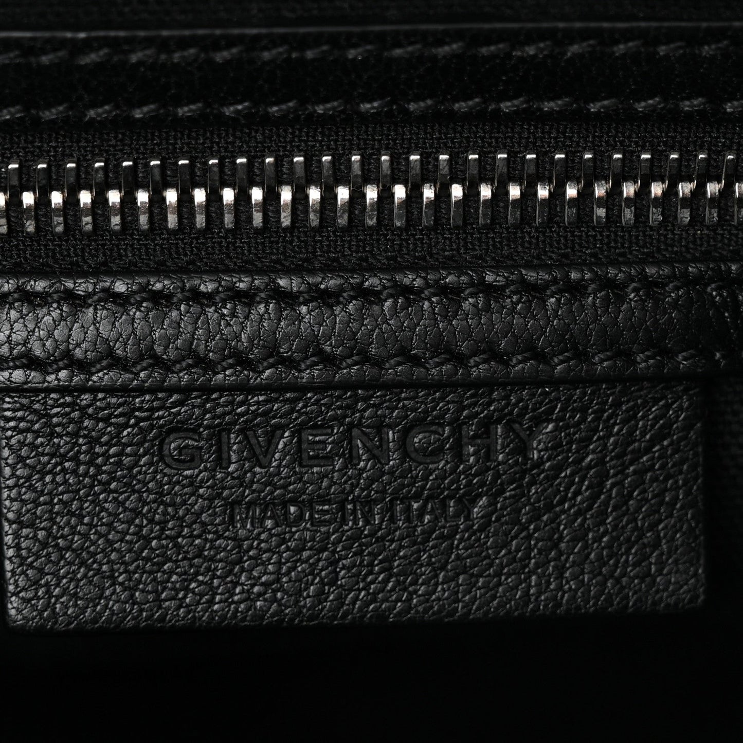 Sugar Goatskin Small Antigona Black