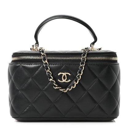 Lambskin Quilted Small Top Handle Vanity Case With Chain Black