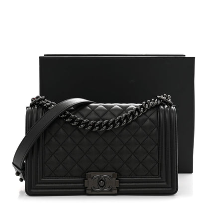 Caviar Quilted Medium Boy Flap So Black
