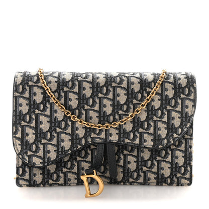 Oblique Saddle Chain Pouch Blue