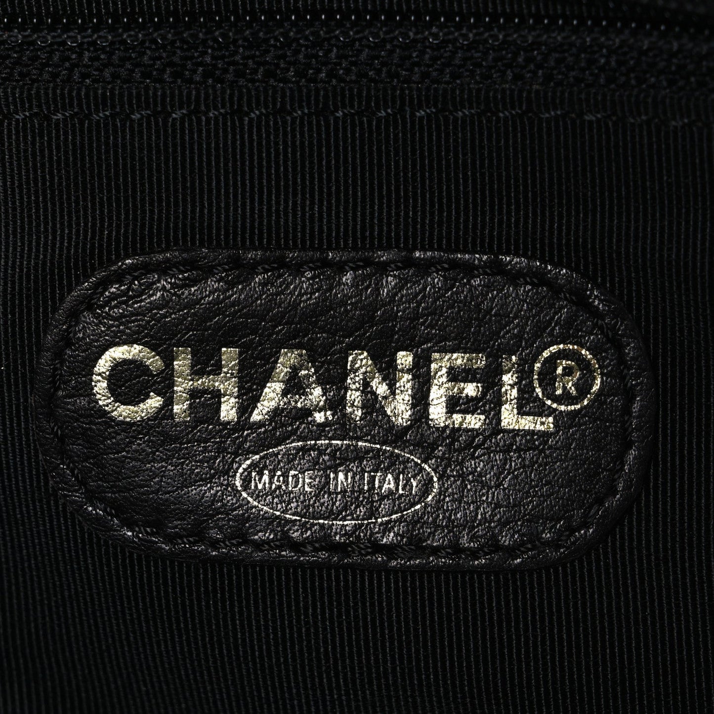Lambskin Diamond Stitched Shoulder Bag Black