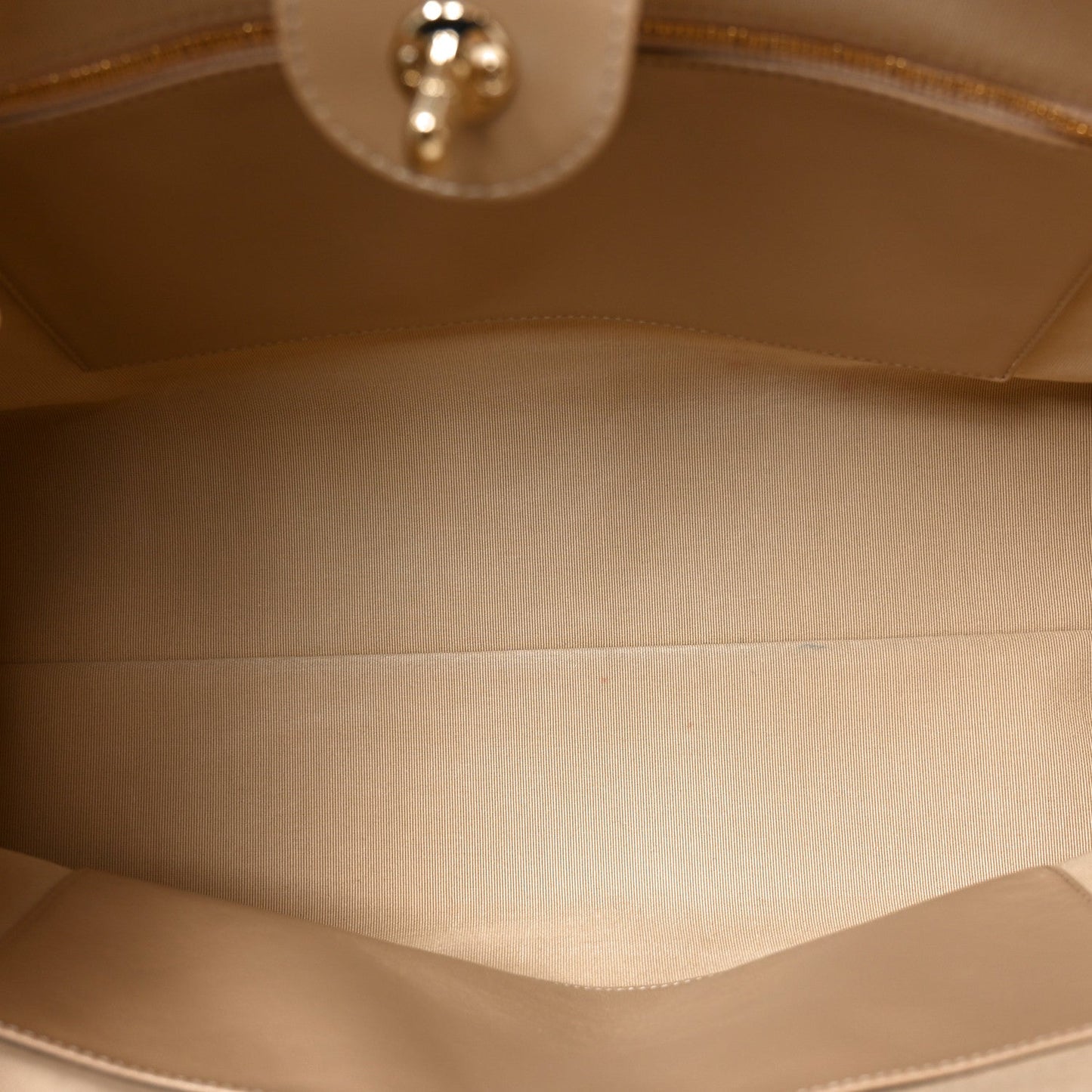 Shiny Crumpled Calfskin Quilted Large 31 Shopping Bag Beige