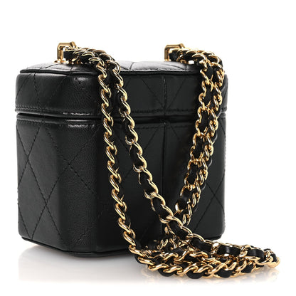 Lambskin Quilted Vanity Clutch With Chain Black