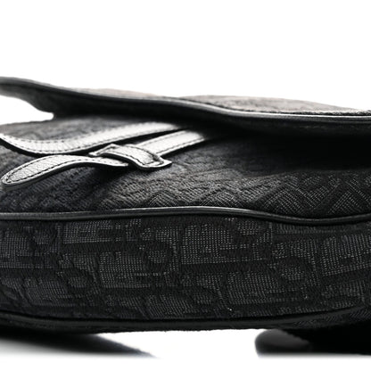 Oblique Mens Saddle Bag Black