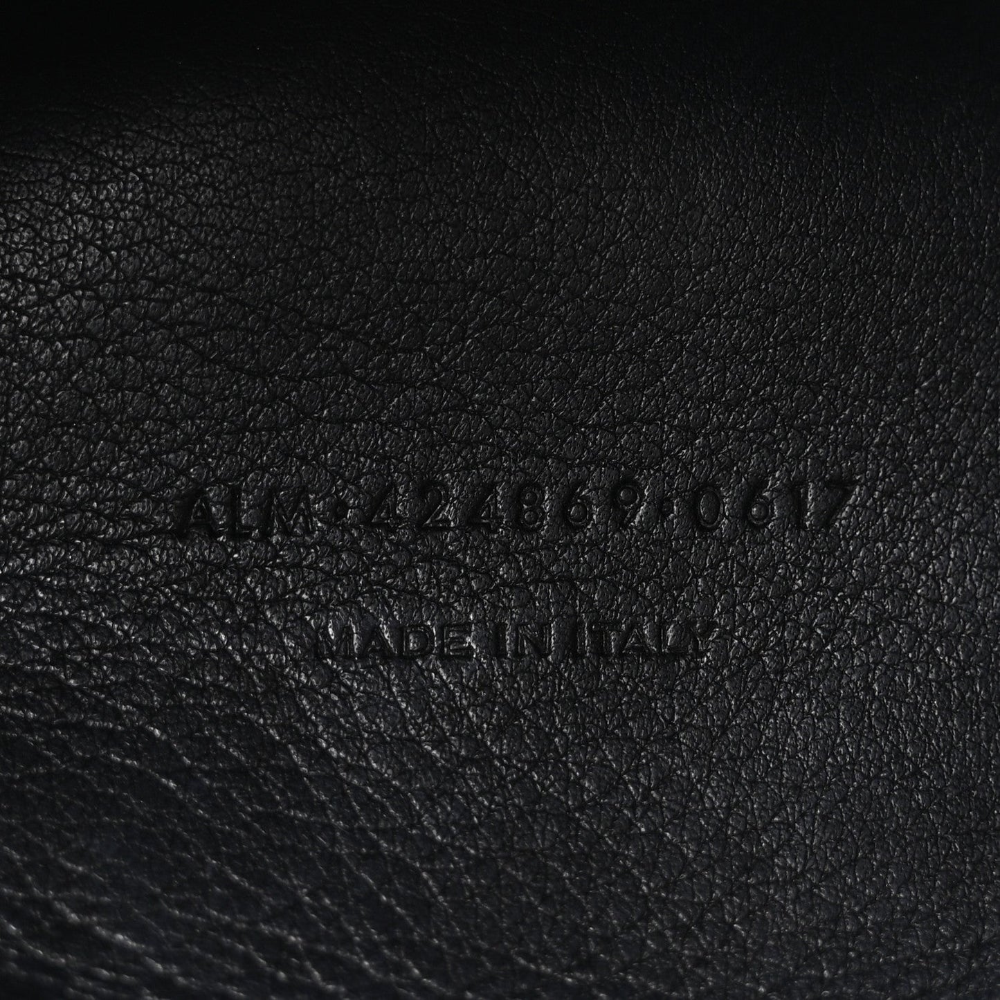 Calfskin Small Classic Y Cabas Black