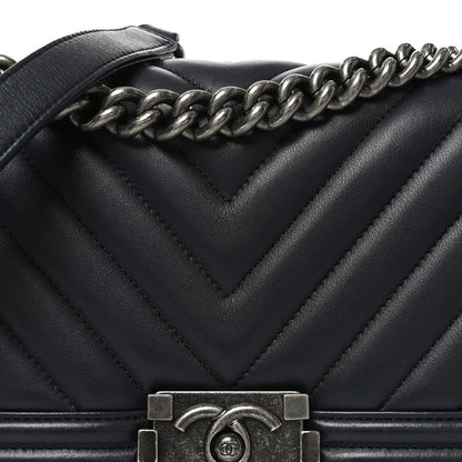 Lambskin Chevron Quilted Medium Boy Flap Black