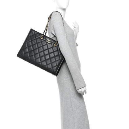 Caviar Quilted Chain Large Shopping Tote With Coin Purse Black