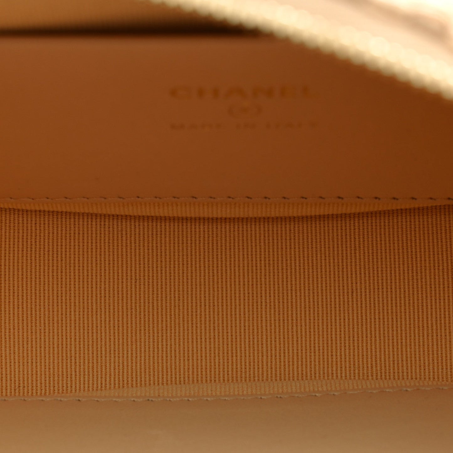 Raffia Other Shape With Chain Beige