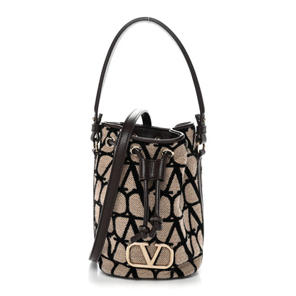 Toile Iconographe Nappa Mini Vlogo Signature Bucket Bag Naturale Black Fondant