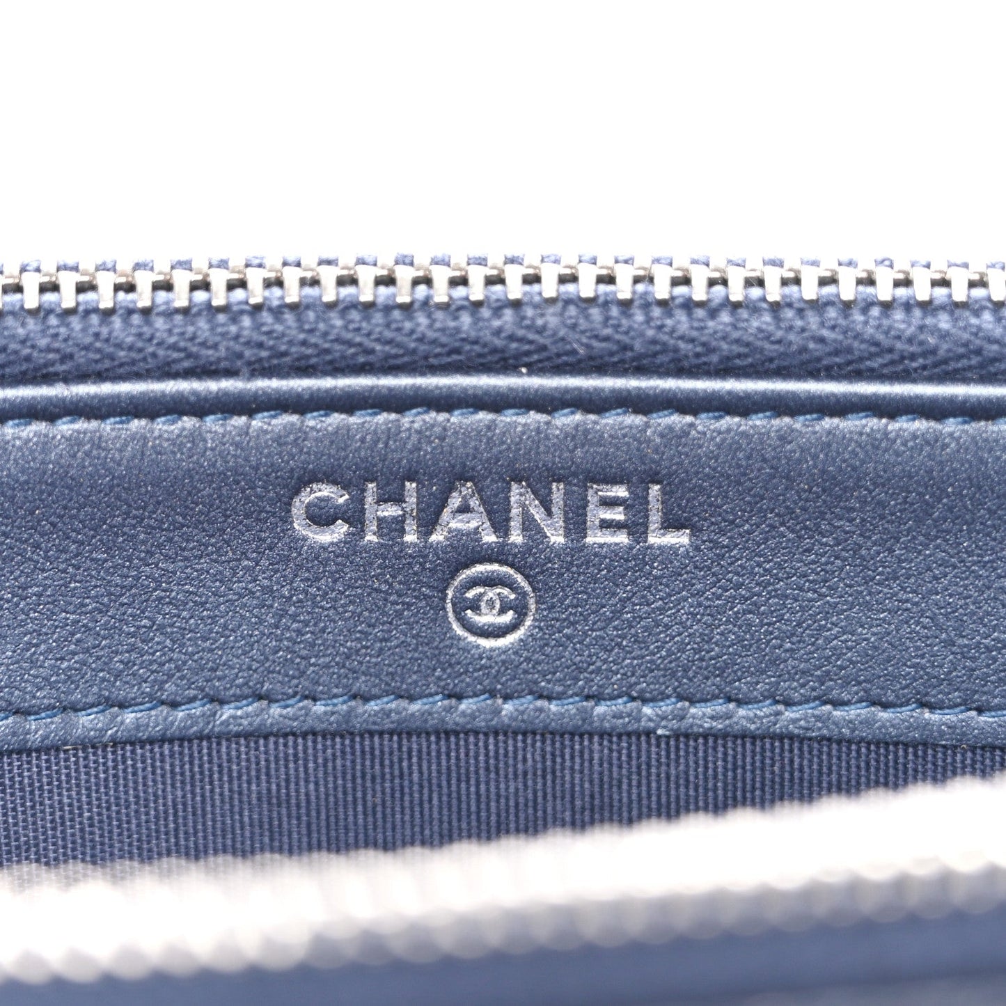Metallic Caviar Quilted Small Boy Clutch With Chain Navy