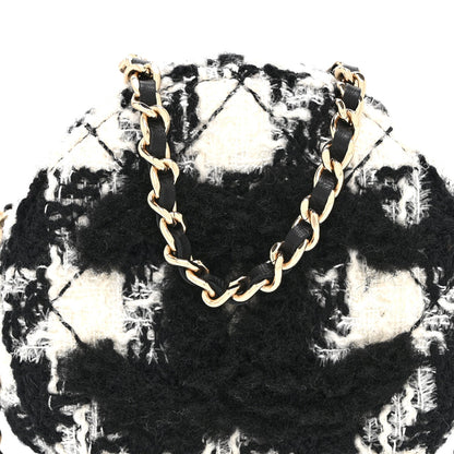 Wool Tweed Lambskin Quilted Round Clutch With Chain and Coin Purse Black White