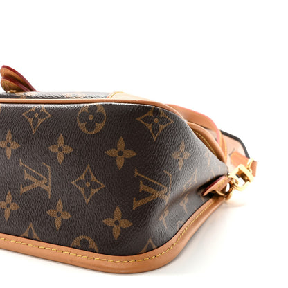 Monogram Diane Black
