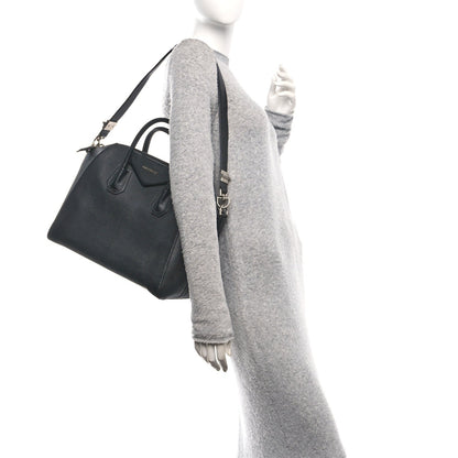 Sugar Goatskin Medium Antigona Black