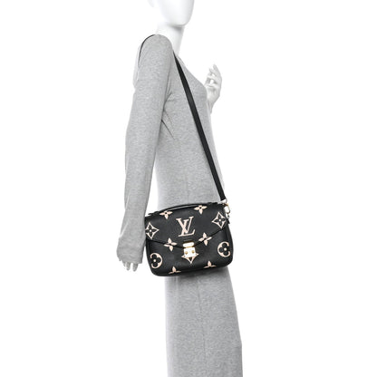 Empreinte Monogram Giant Pochette Metis Black Beige