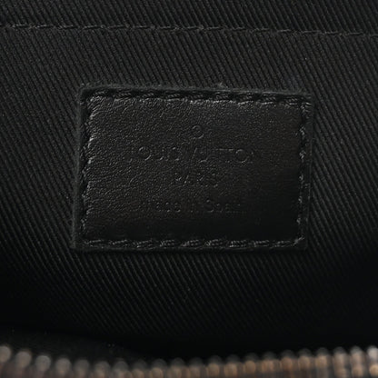 Taurillon Monogram Steamer Messenger Black