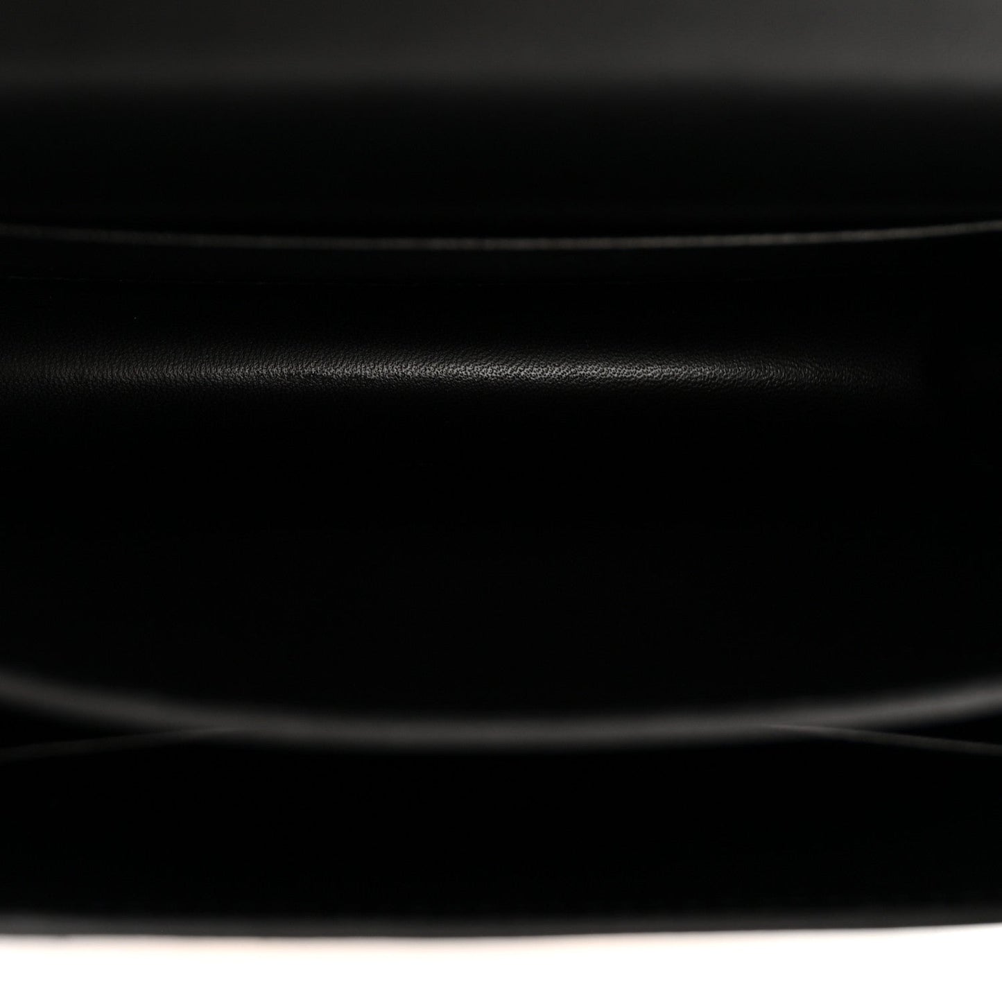 Epsom Constance 18 Black