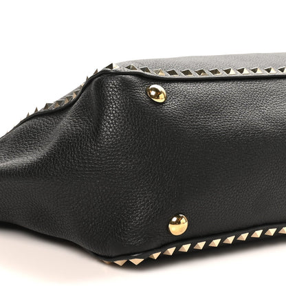 Pebbled Calfskin Medium Rockstud Tote Black