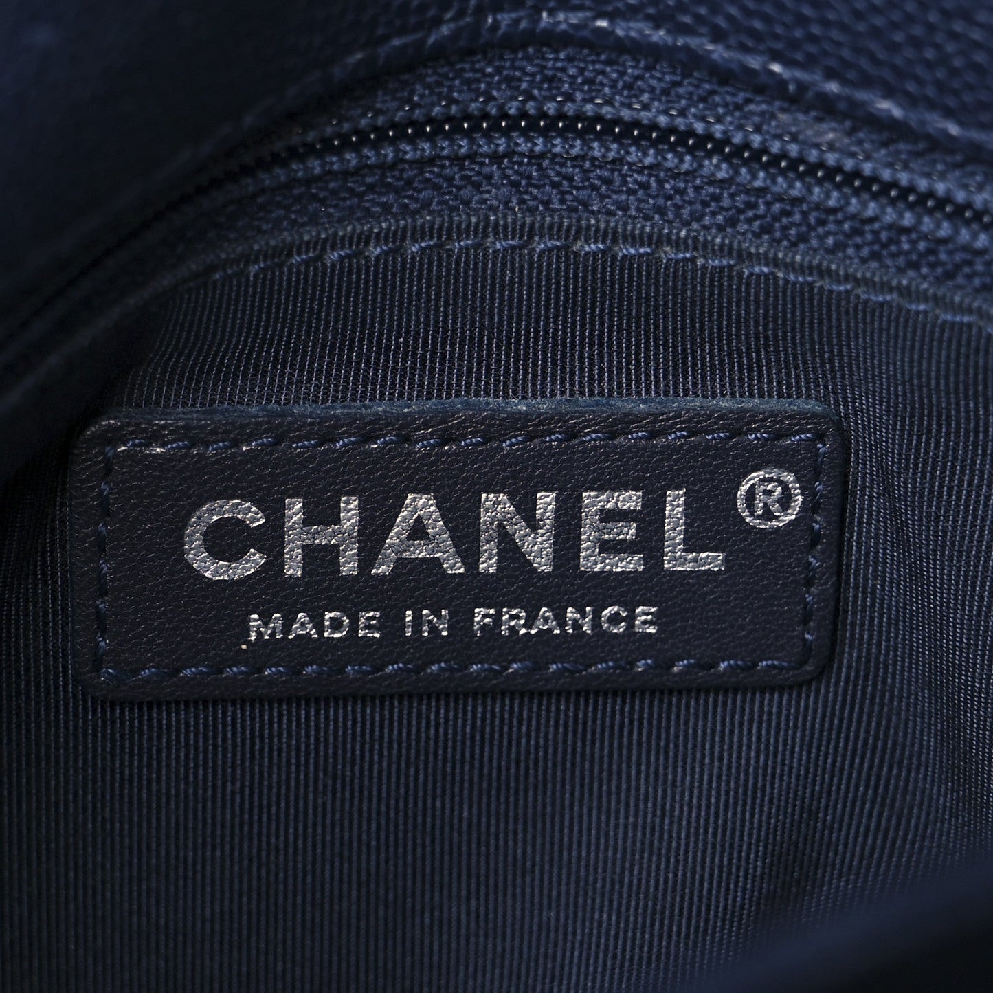 Caviar Quilted Medium Urban Companion Flap Navy