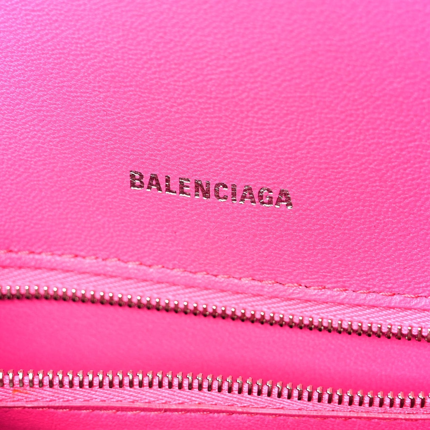 Shiny Box Calfskin Small Hourglass Top Handle Bag Acid Fuchsia