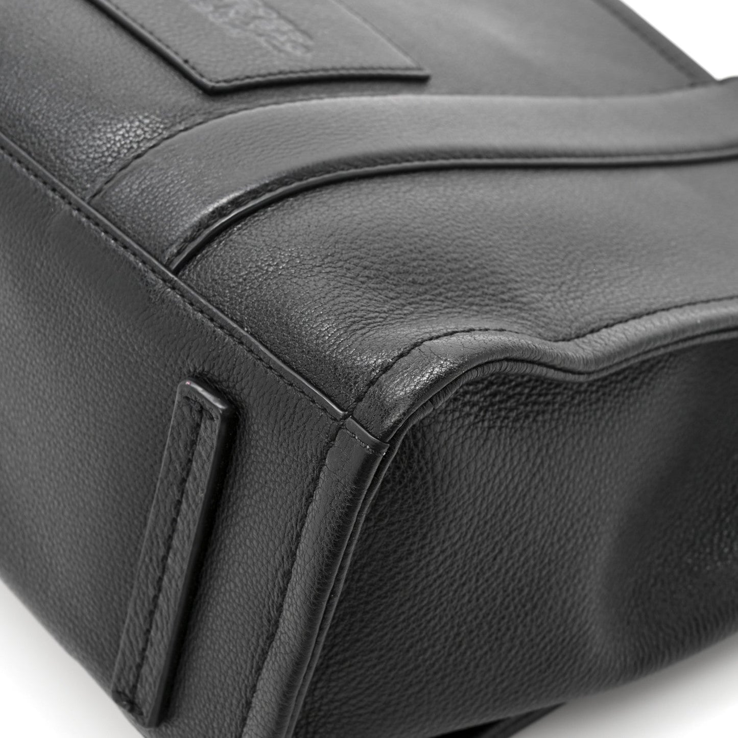 Grained Calfskin Medium The Tote Bag Black