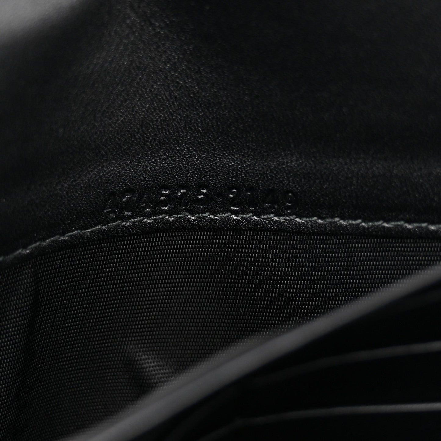 Calfskin Matelasse GG Marmont Chain Wallet Black