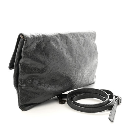 Agneau Classic Hardware Envelope Strap Clutch Gris Fossile