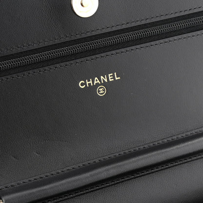 Lambskin Quilted Enamel CC Wallet On Chain WOC Black