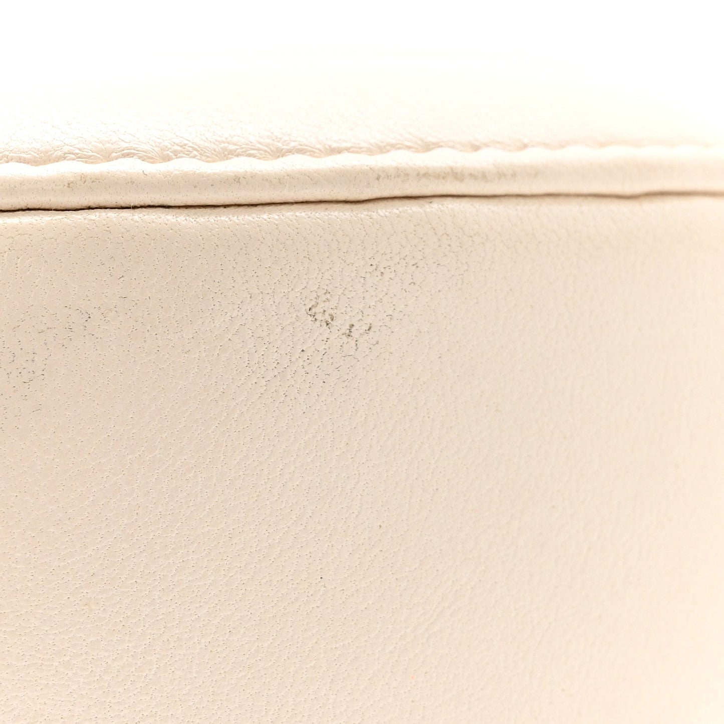 Lambskin Quilted Chanel 19 Round Clutch With Chain White
