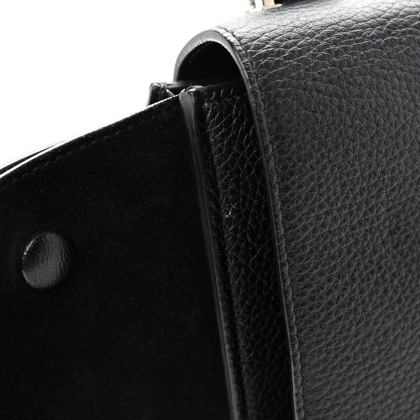 Drummed Calfskin Suede Medium Trapeze Black