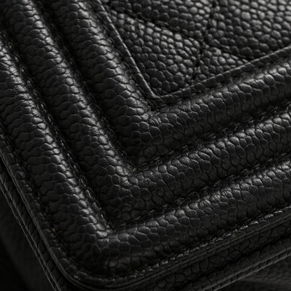 Caviar Quilted Medium Boy Flap Black