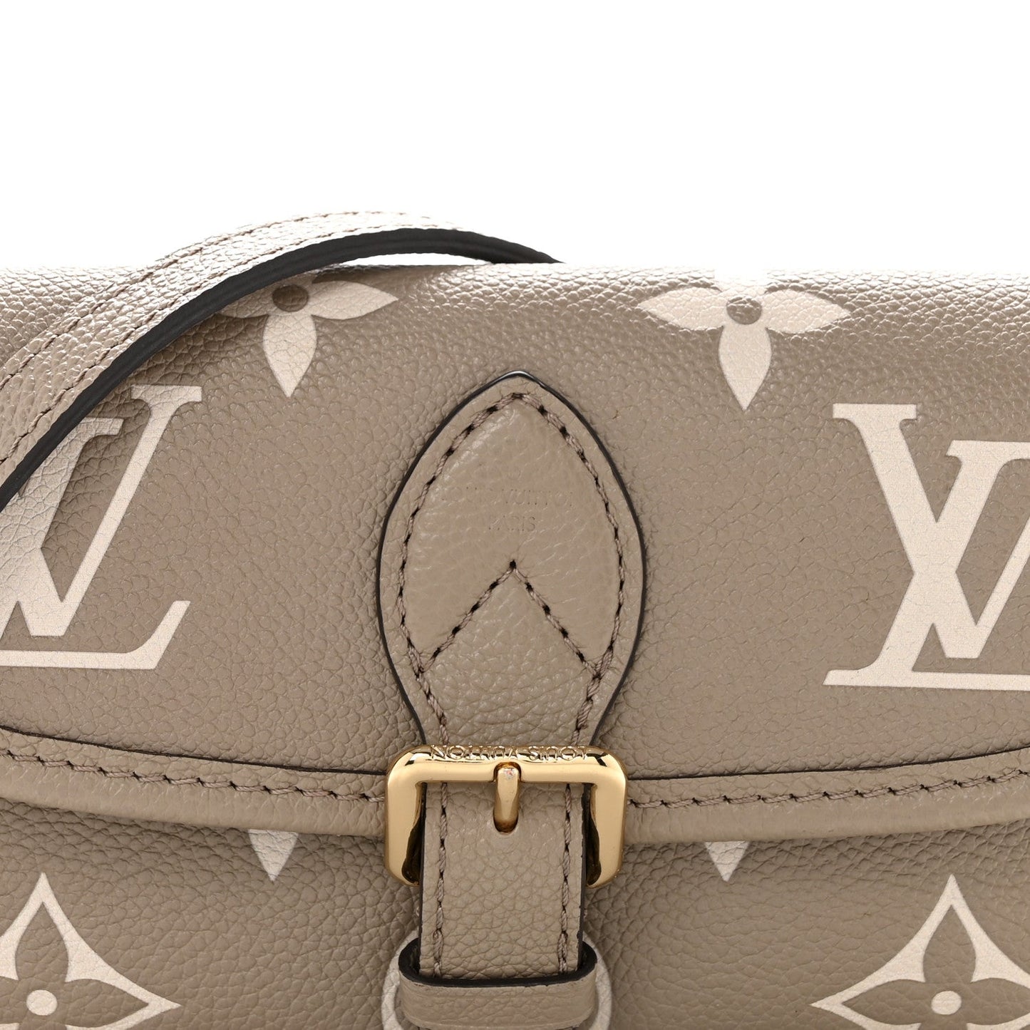 Empreinte Monogram Giant Nano Diane Tourterelle Creme