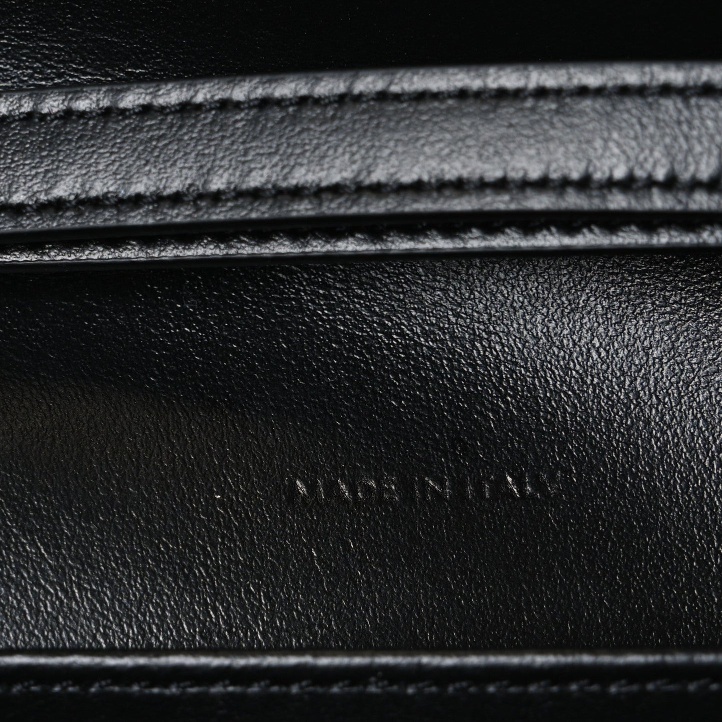 Shiny Calfskin Triomphe Margo Wallet on Chain Black