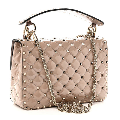 Patent Medium Rockstud Spike Shoulder Bag Poudre