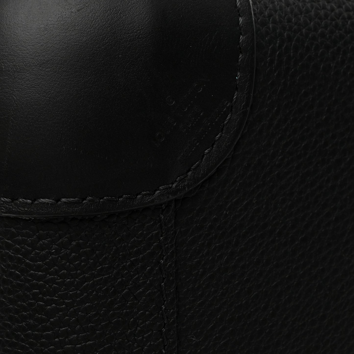 Cowhide Aerogram Horizon 55 Black