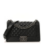 Caviar Quilted Medium Boy Flap Black