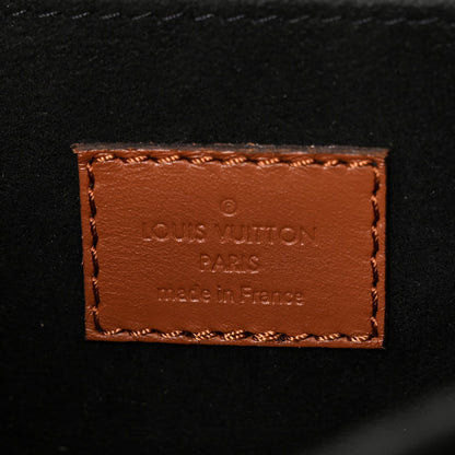 Reverse Monogram Dauphine MM