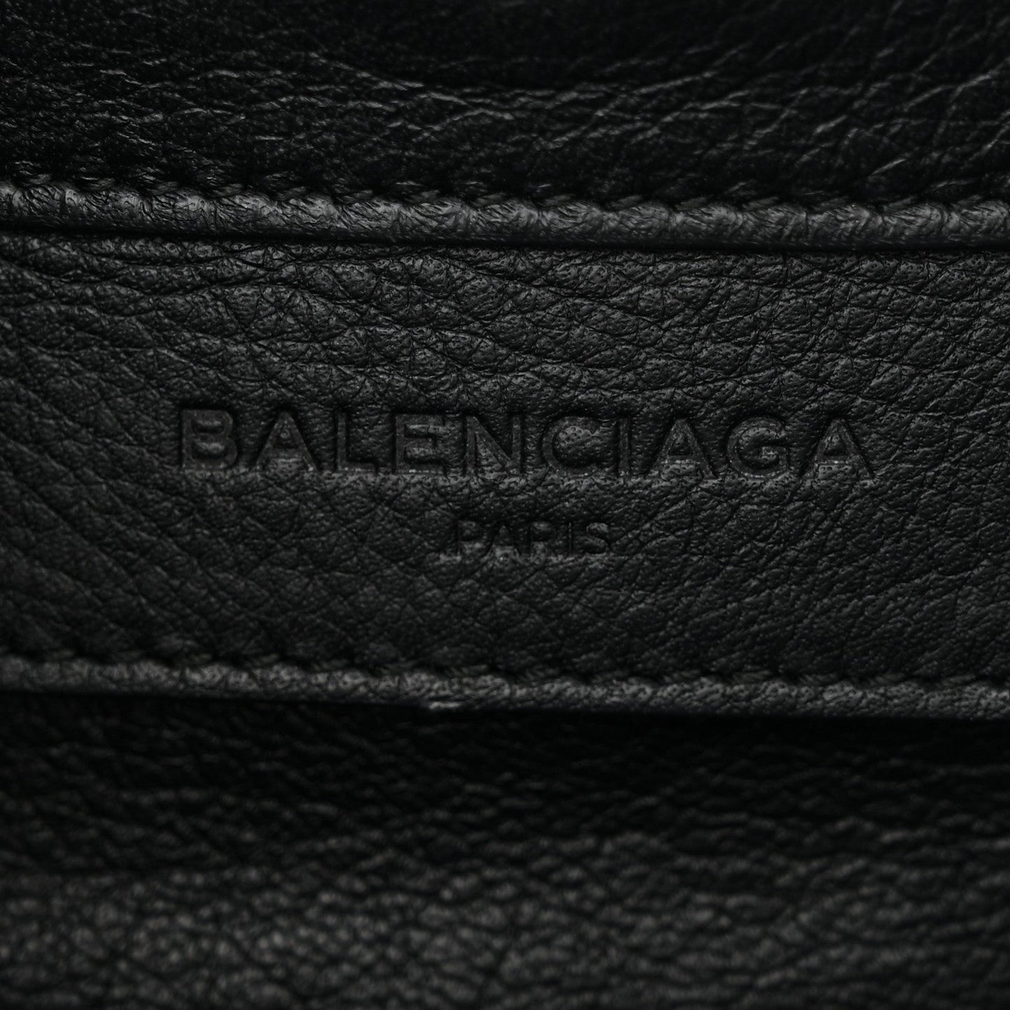 Grained Calfskin Papier Mini A4 Zip Around Tote Black