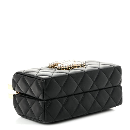 Lambskin Quilted Pearl CC Vanity Case Black