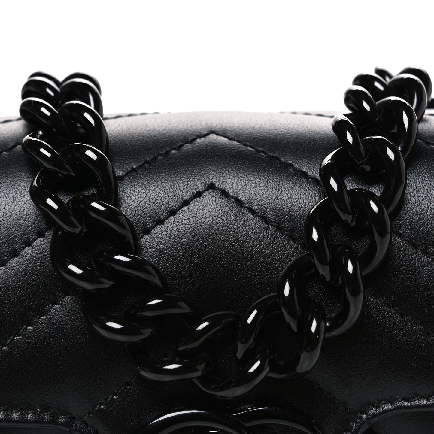 Calfskin Matelasse Monochrome GG Marmont Chain Mini Belt Bag Black