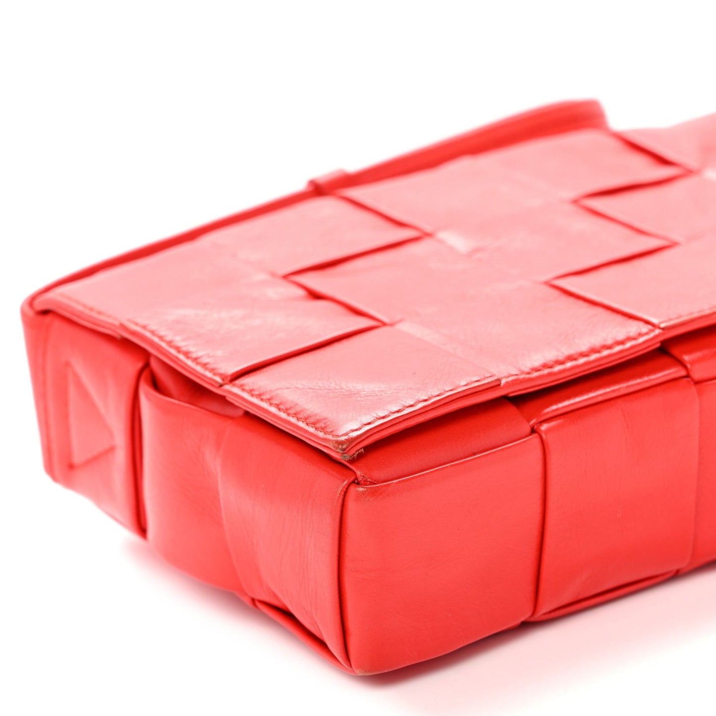 Paper Calfskin Intrecciato Stretch Cassette Bright Red